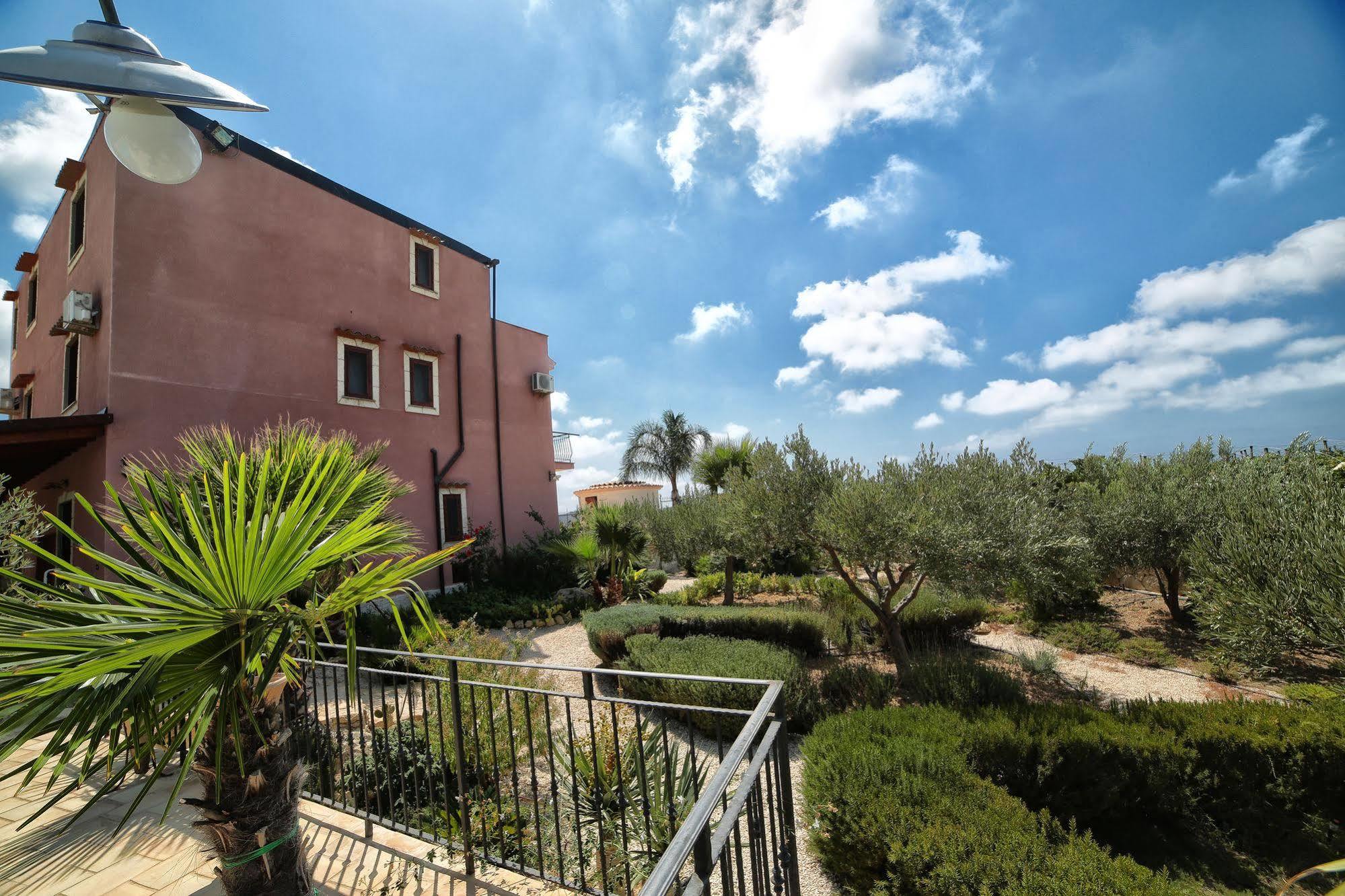 Il Mirto E La Rosa Bed & Breakfast Agrigento Dış mekan fotoğraf